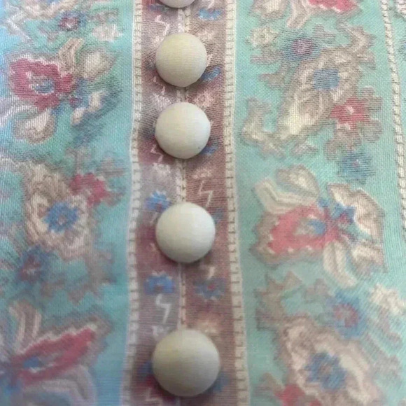 Vintage woman’s dress. The stress is super tiny. Measurements in photos. - Picture 10 of 14